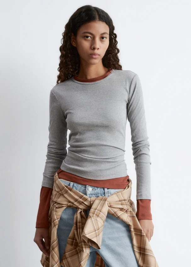 Geripptes Langarmshirt Geripptes Langarmshirt