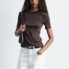 Geripptes T-Shirt