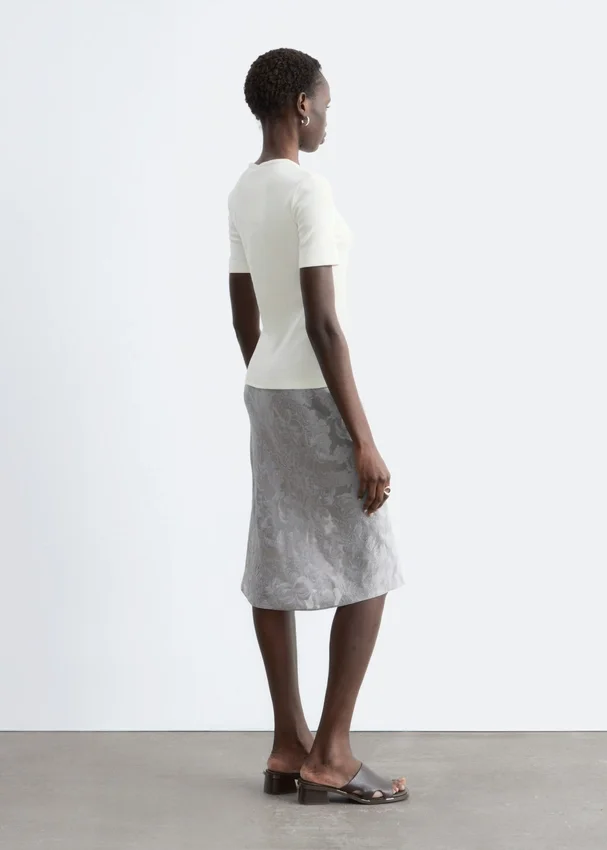 Geripptes T-Shirt Geripptes T-Shirt