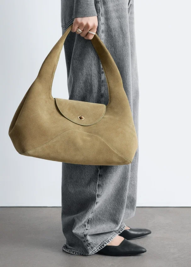 Geschwungene Schultertasche Geschwungene Schultertasche