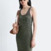 Gestreiftes Midikleid aus Rippstrick Gestreiftes Midikleid aus Rippstrick