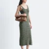 Gestreiftes Midikleid aus Rippstrick Gestreiftes Midikleid aus Rippstrick