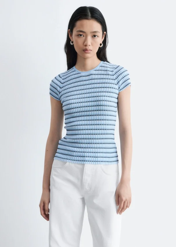 Gestreiftes T-Shirt aus Rippstrick Gestreiftes T-Shirt aus Rippstrick