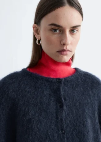 Gestrickter Cardigan aus gebürsteter Mohair-Mischung