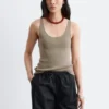 Gestricktes Tanktop mit U-Ausschnitt Gestricktes Tanktop mit U-Ausschnitt