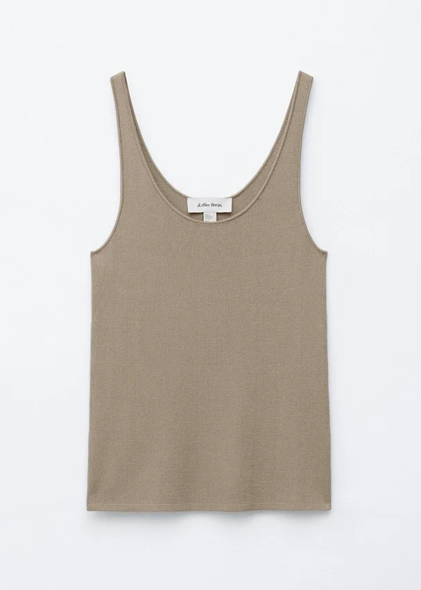 Gestricktes Tanktop mit U-Ausschnitt Gestricktes Tanktop mit U-Ausschnitt