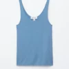 Gestricktes Tanktop mit U-Ausschnitt Gestricktes Tanktop mit U-Ausschnitt