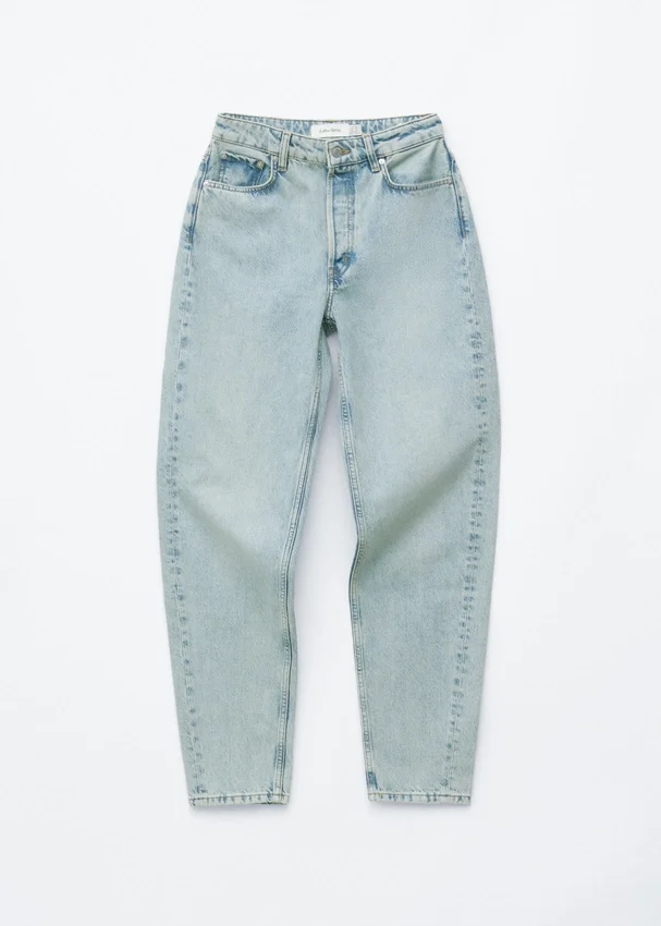 High-Waist-Jeans mit schmal zulaufendem Bein High-Waist-Jeans mit schmal zulaufendem Bein