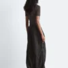 Hose mit Kordelzug und weitem Bein Hose mit Kordelzug und weitem Bein