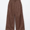 Hose mit Kordelzug und weitem Bein