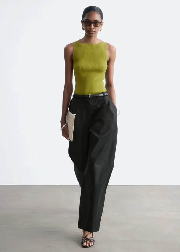 Hosen mit weitem Bein Hosen mit weitem Bein