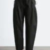 Hosen mit weitem Bein Hosen mit weitem Bein