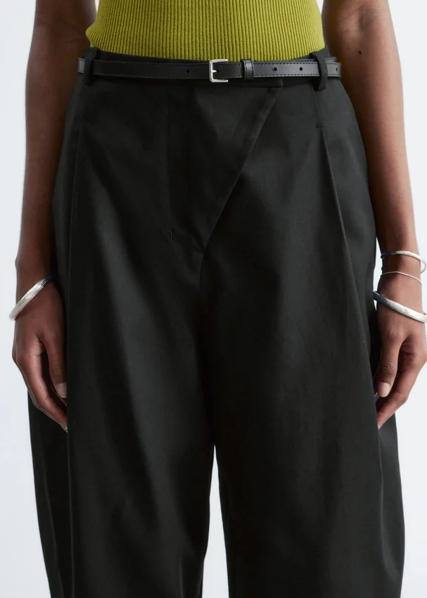 Hosen mit weitem Bein Hosen mit weitem Bein