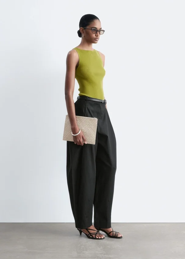 Hosen mit weitem Bein Hosen mit weitem Bein