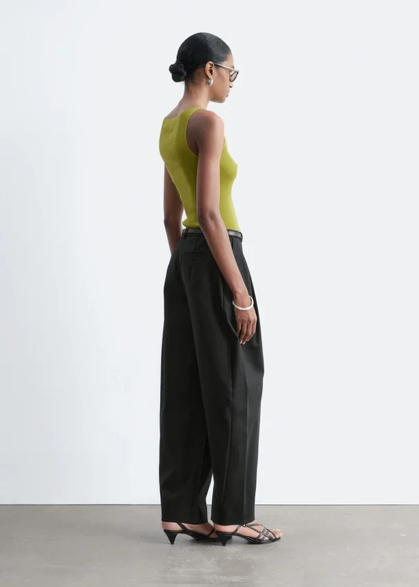 Hosen mit weitem Bein Hosen mit weitem Bein