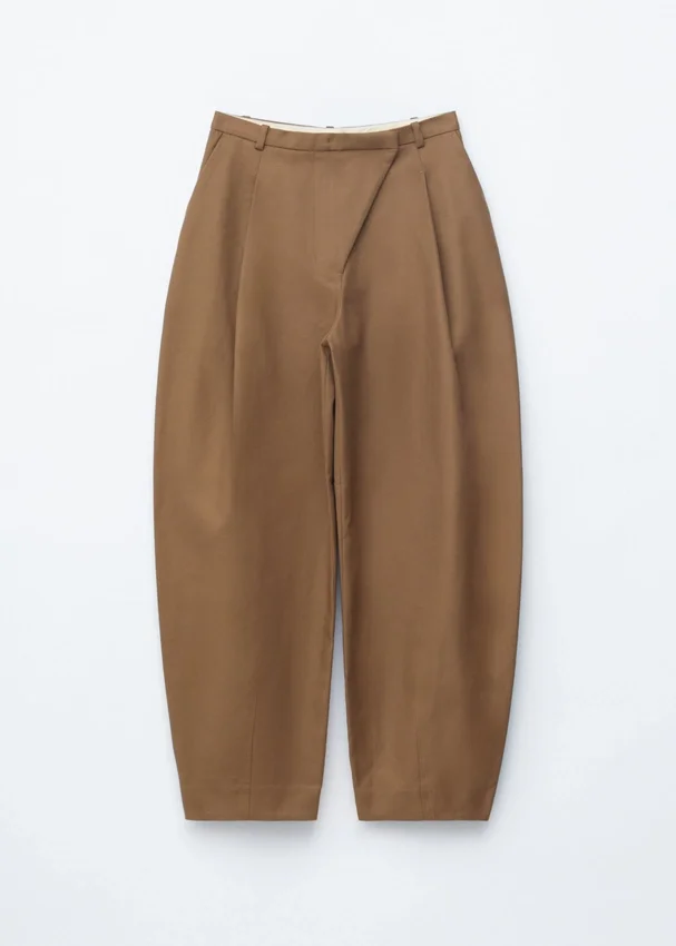 Hosen mit weitem Bein Hosen mit weitem Bein
