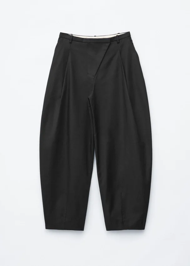 Hosen mit weitem Bein Hosen mit weitem Bein
