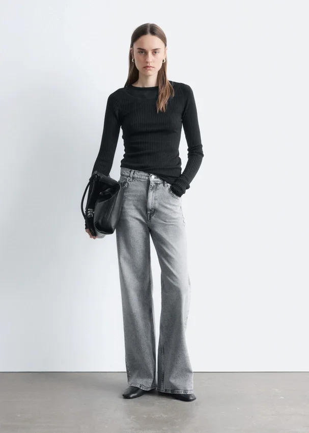 Jeans mit Nieten und Wide-Leg-Jeans Jeans mit Nieten und Wide-Leg-Jeans