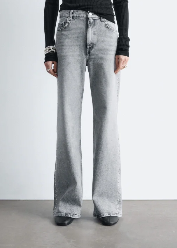 Jeans mit Nieten und Wide-Leg-Jeans Jeans mit Nieten und Wide-Leg-Jeans