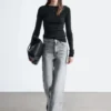 Jeans mit Nieten und Wide-Leg-Jeans Jeans mit Nieten und Wide-Leg-Jeans