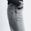Jeans mit Nieten und Wide-Leg-Jeans Jeans mit Nieten und Wide-Leg-Jeans