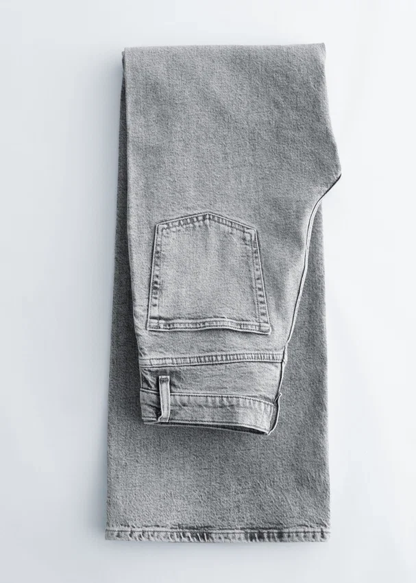 Jeans mit Nieten und Wide-Leg-Jeans Jeans mit Nieten und Wide-Leg-Jeans