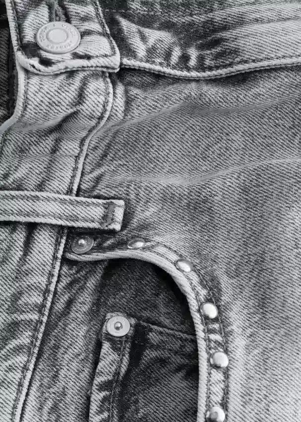 Jeans mit Nieten und Wide-Leg-Jeans Jeans mit Nieten und Wide-Leg-Jeans