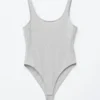 Jersey-Oberteil mit U-Ausschnitt Jersey-Oberteil mit U-Ausschnitt