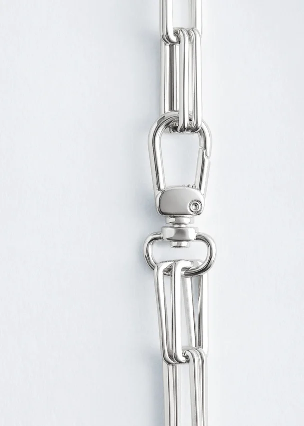 Kette mit groben Gliedern Kette mit groben Gliedern