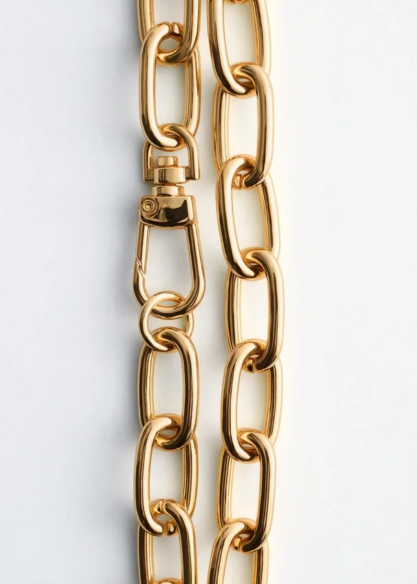 Kette mit klobigen Gliedern Kette mit klobigen Gliedern