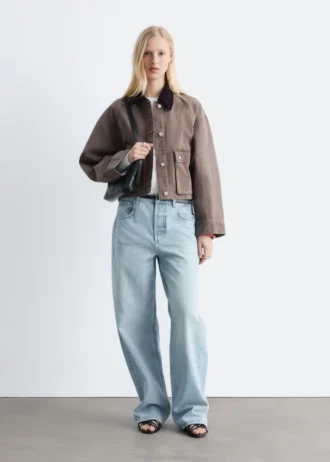 Kurze Jeansjacke mit Cordkragen