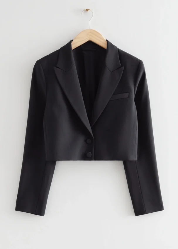 Kurzer Blazer aus Wolle Kurzer Blazer aus Wolle