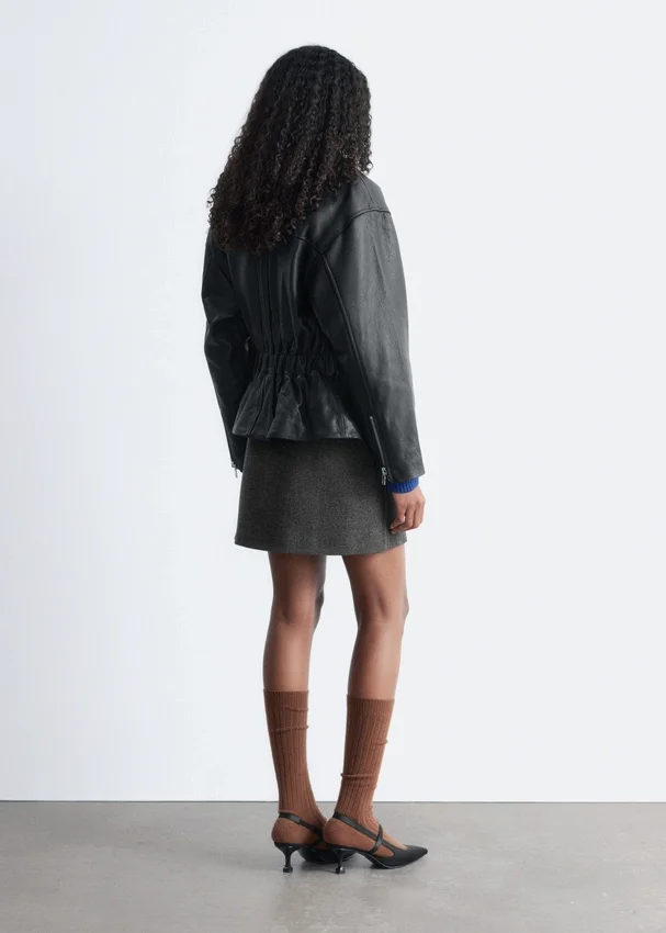 Leder-Bikerjacke mit Gürtel Leder-Bikerjacke mit Gürtel