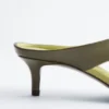 Leder-Kitten-Heels