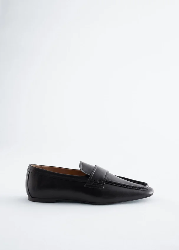 Leder-Loafer mit eckiger Spitze Leder-Loafer mit eckiger Spitze