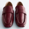 Leder-Loafer mit eckiger Spitze Leder-Loafer mit eckiger Spitze