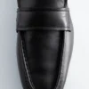 Leder-Loafer mit eckiger Spitze Leder-Loafer mit eckiger Spitze