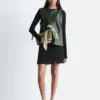 Leder-Top mit gedrehter Schulter