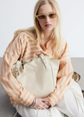 Leder-Tragetasche mit Schnallenriemen