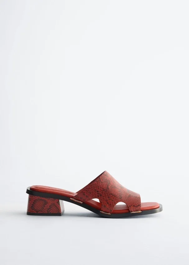 Ledersandalen mit Blockabsatz Ledersandalen mit Blockabsatz
