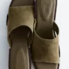 Ledersandalen mit Blockabsatz Ledersandalen mit Blockabsatz