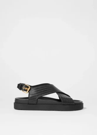 Ledersandalen mit gekreuzten Riemen