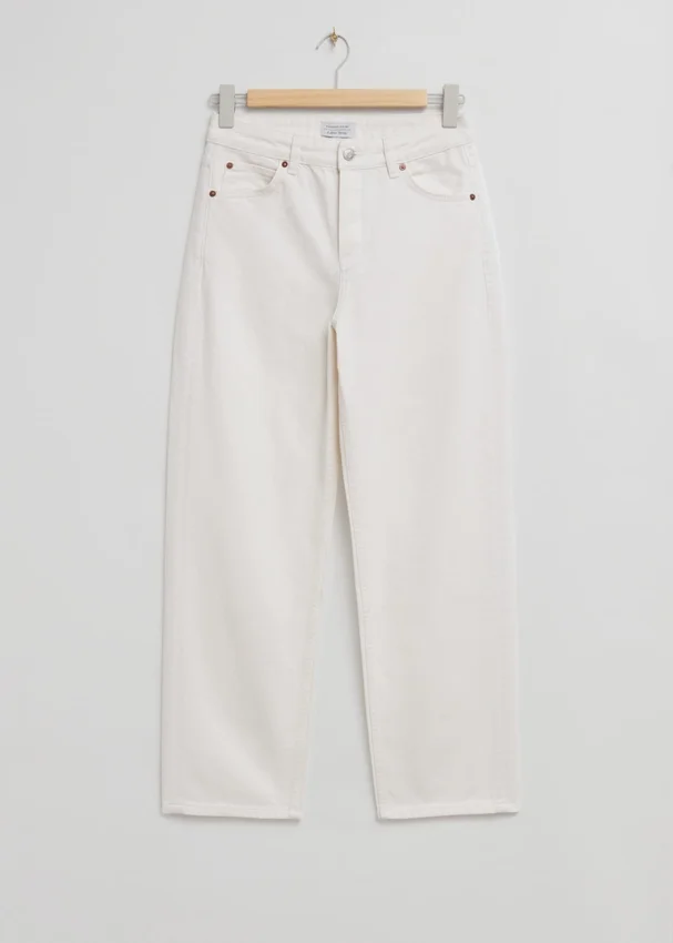 Lässige, konisch zulaufende Jeans Lässige, konisch zulaufende Jeans