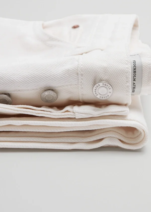 Lässige, konisch zulaufende Jeans Lässige, konisch zulaufende Jeans