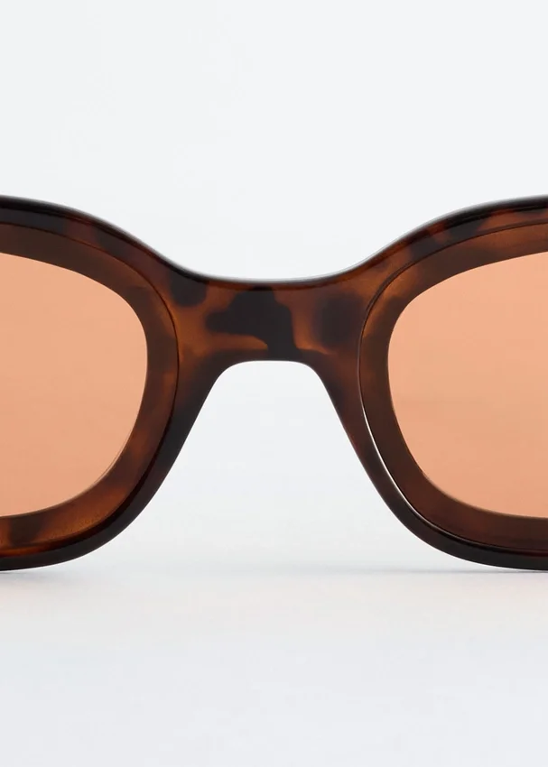 Markante rechteckige Sonnenbrille Markante rechteckige Sonnenbrille