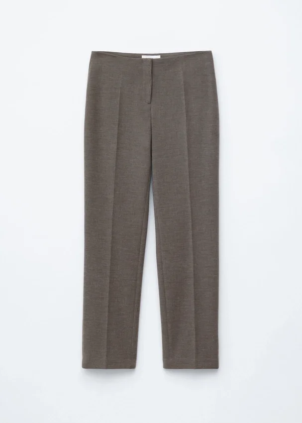 Maßgeschneiderte Hose mit Pressfalte Maßgeschneiderte Hose mit Pressfalte