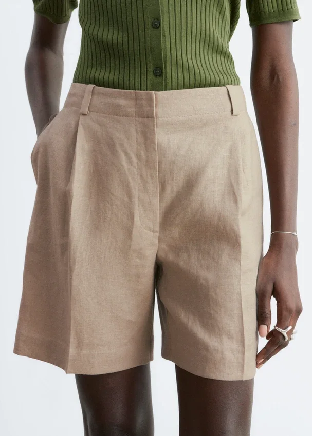 Maßgeschneiderte Leinen-Shorts Maßgeschneiderte Leinen-Shorts