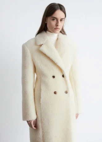 Maxi-Mantel aus Lammfell