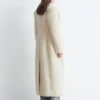 Maxi-Mantel aus Lammfell