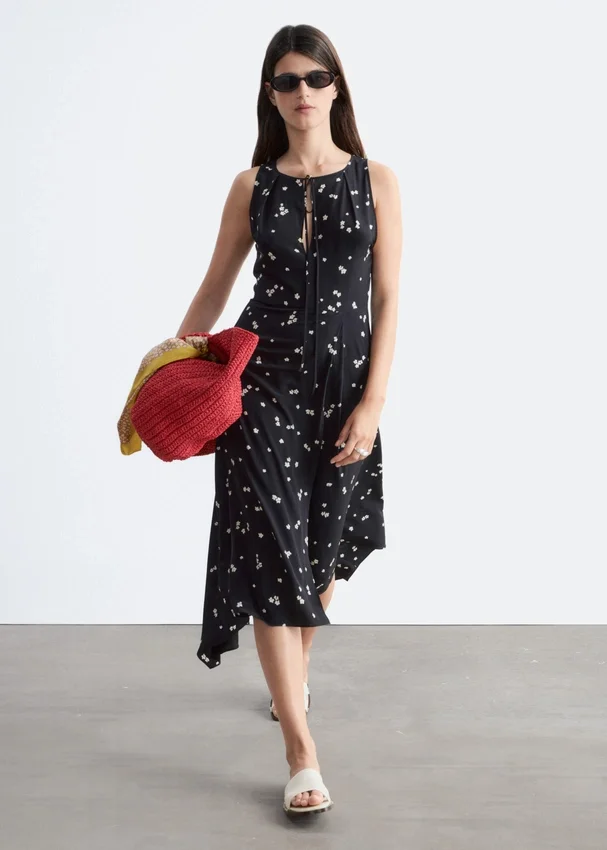 Maxikleid aus Seide mit Blumenmuster Maxikleid aus Seide mit Blumenmuster